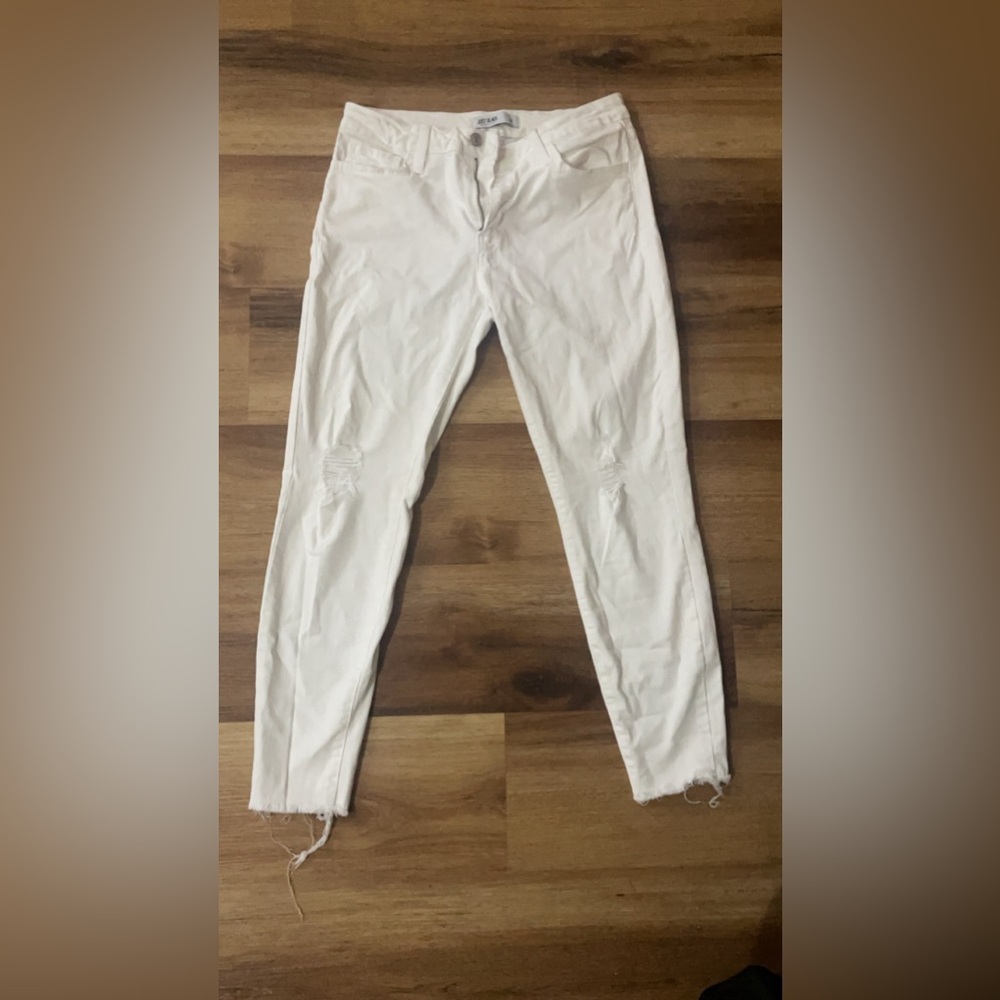 Brand:Just Black
Size:28
Color:White denim